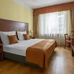 William Hotel 3*