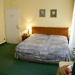 Hotel William 3*