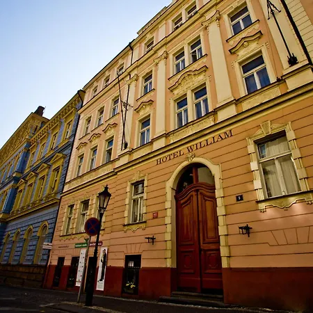 Hotel William 3*