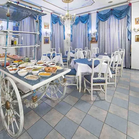 Hotel William 3*