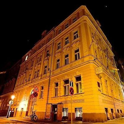 William Praha