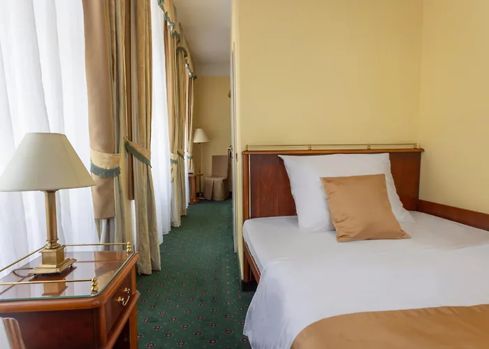 Hotel William 3*